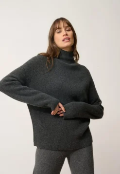 ALYSSA pull col montant carbone chiné