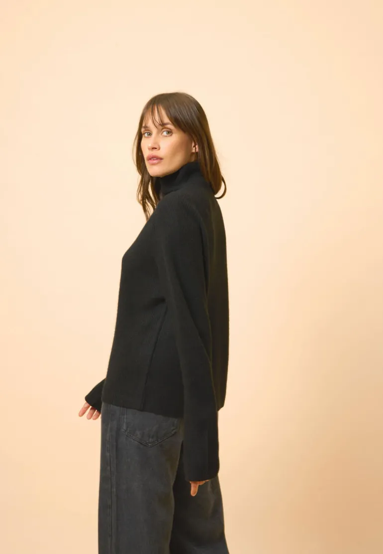 ALYSSA pull col montant noir