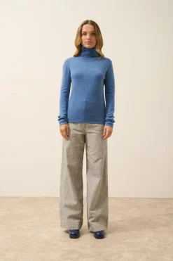 AVA pull col roulé bleu denim