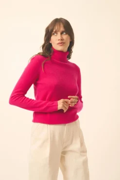 AVA pull col roulé fuchsia