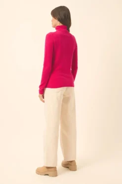 AVA pull col roulé fuchsia