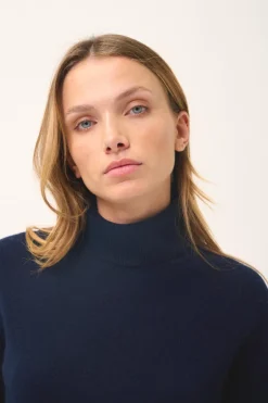 AVA pull col roulé navy