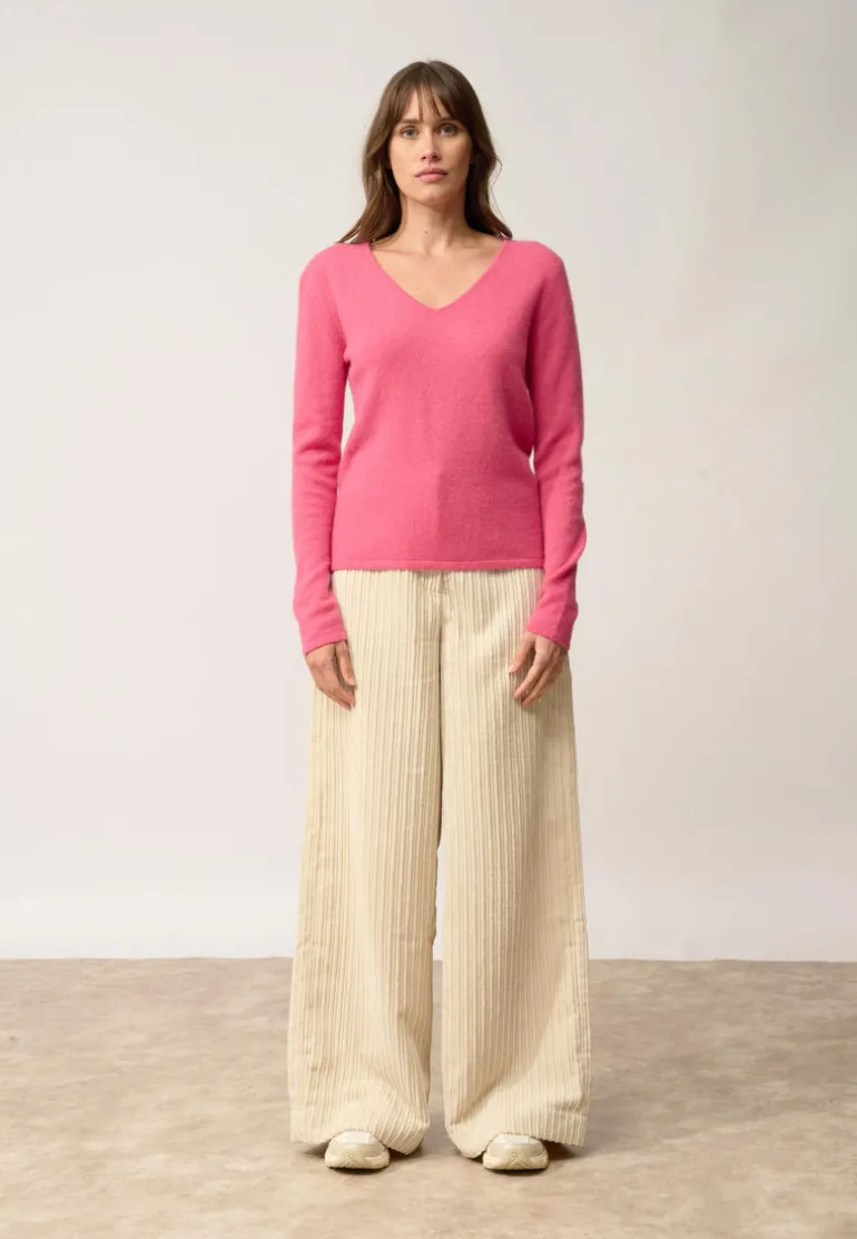 JOAN pull col v fraise