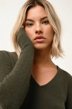 JOAN pull col v kaki