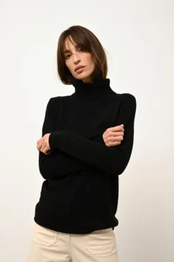 JUNE pull col roulé noir
