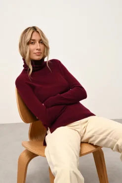 LEXIE pull col roulé bordeaux