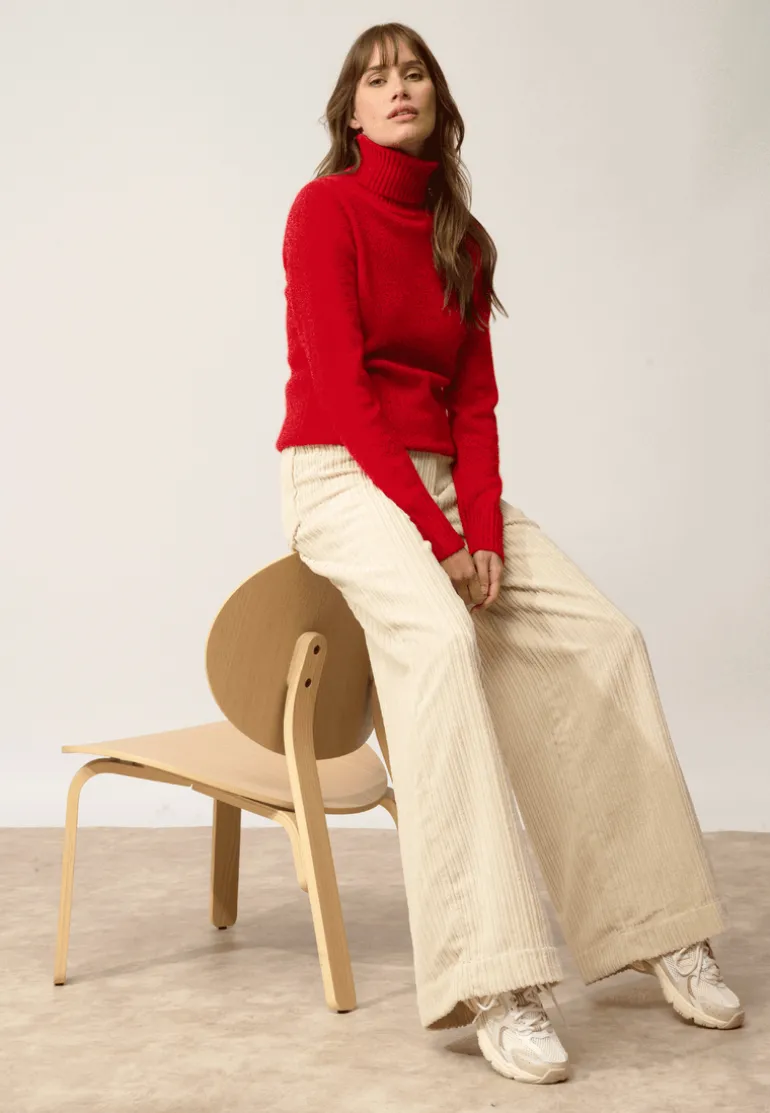 LUCIE pull col roulé rouge